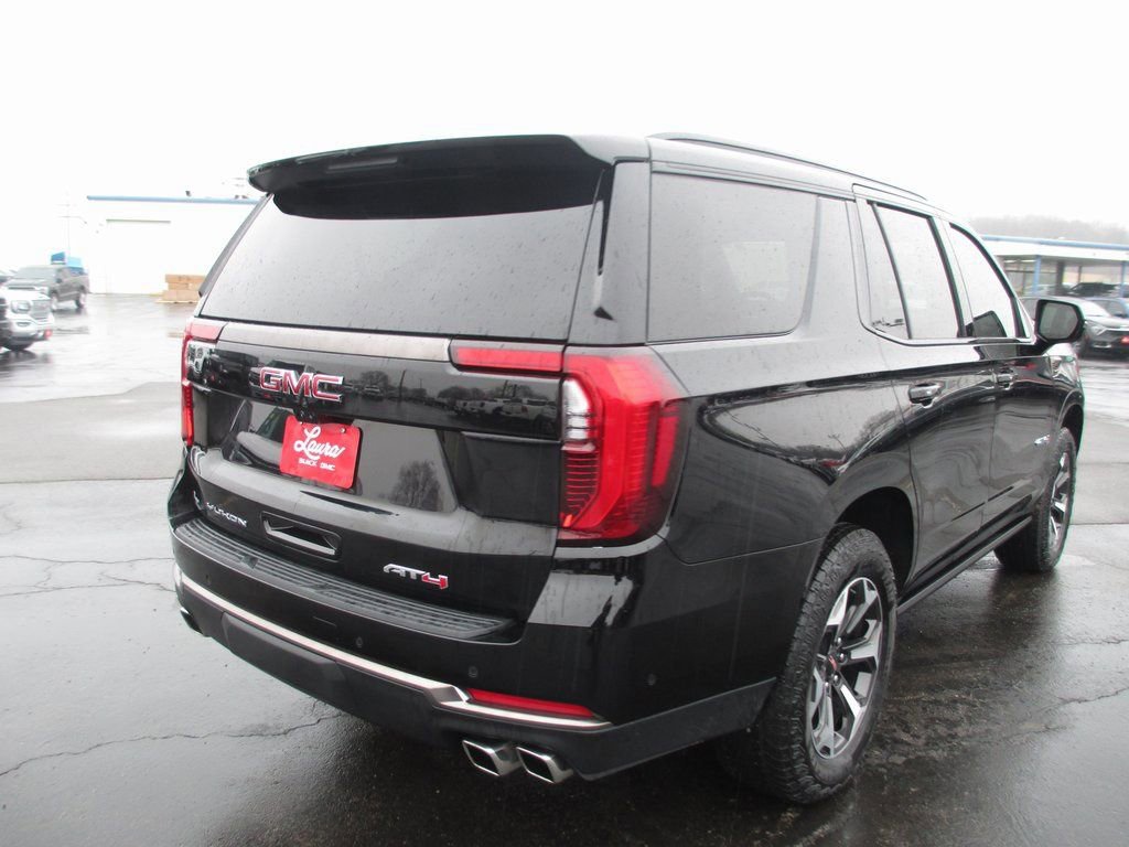 Used 2025 GMC Yukon AT4 Ultimate image 6