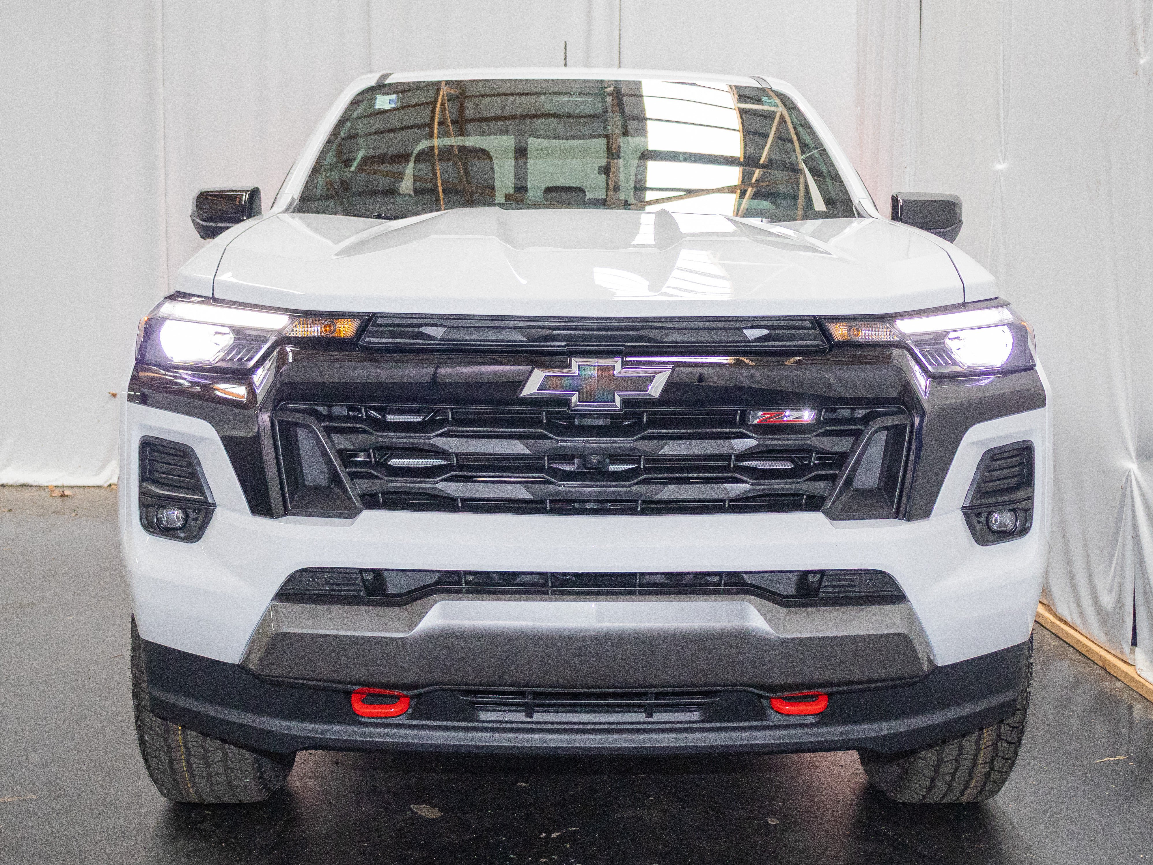 New 2026 Chevrolet Colorado Z71 w/ Technology Package AWD/4WD image 2