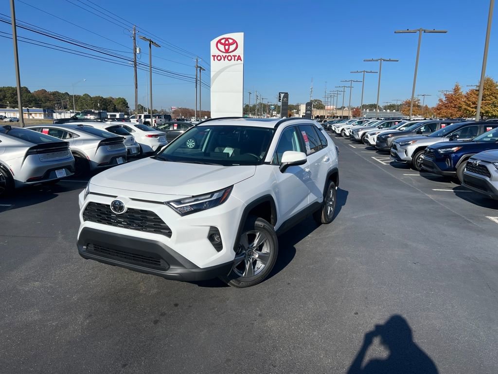 New 2025 Toyota RAV4 XLE