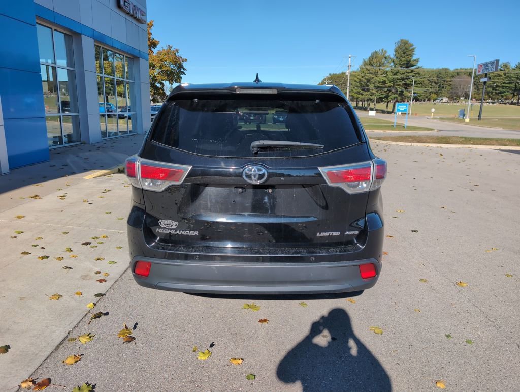Used 2016 Toyota Highlander Limited image 7