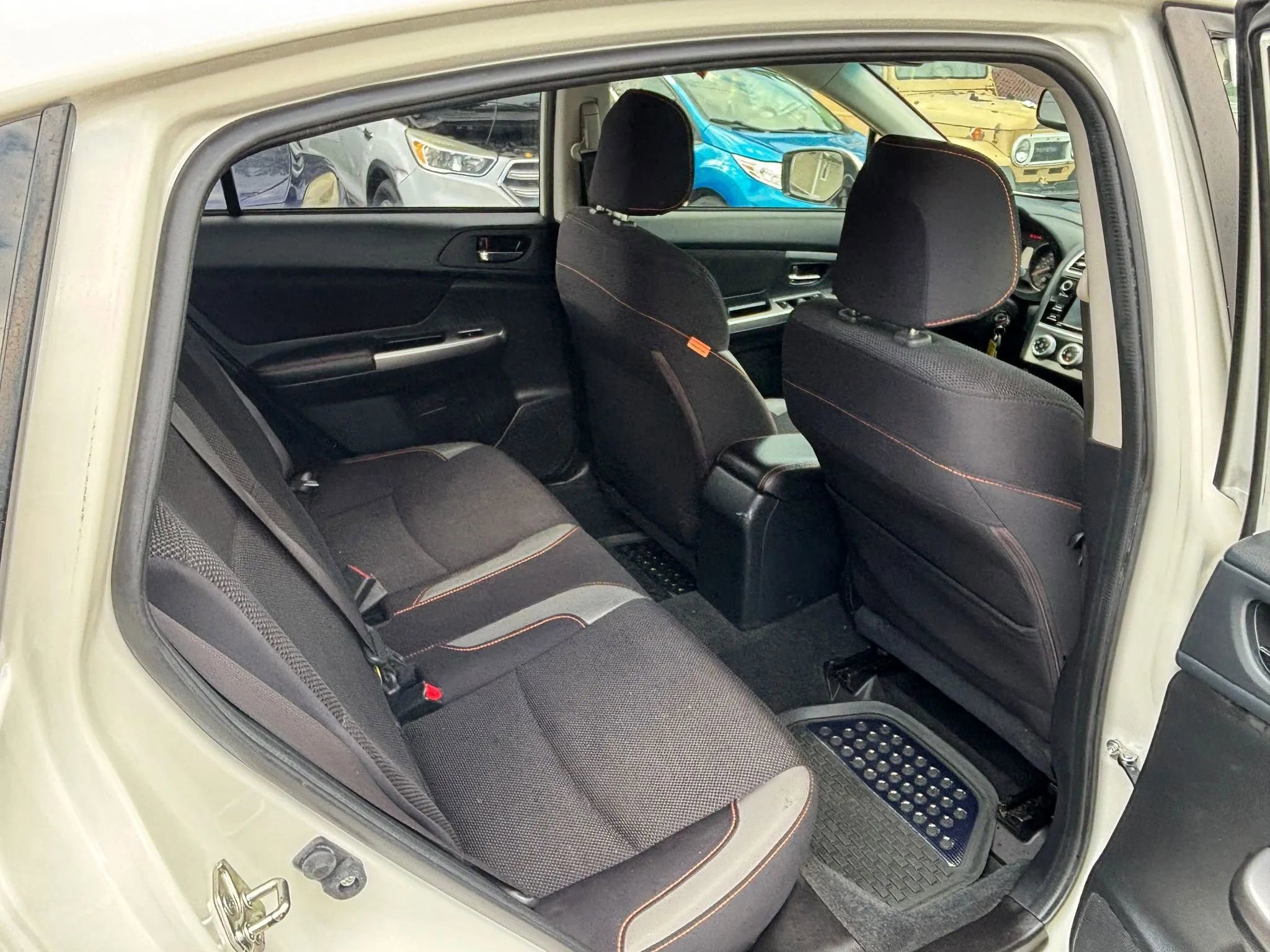 Used 2016 Subaru Crosstrek 2.0i Premium w/ Moonroof Package AWD/4WD image 10