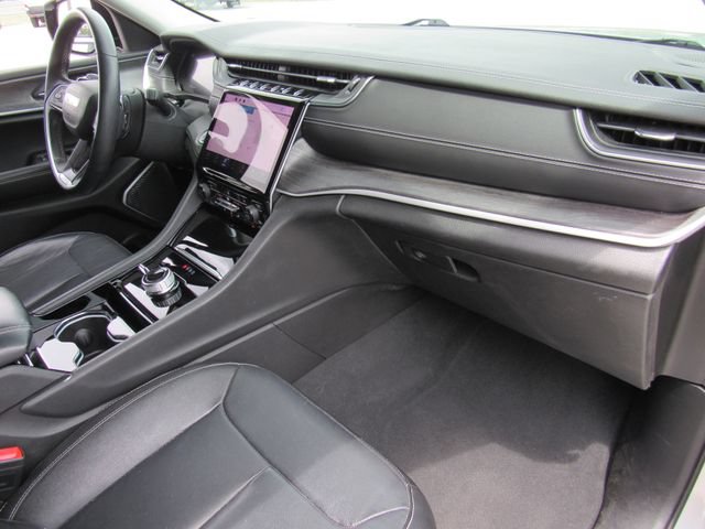 Used 2022 Jeep Grand Cherokee Limited AWD/4WD image 11