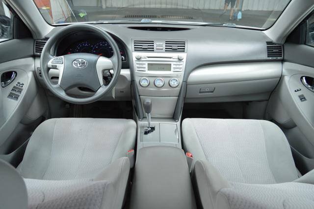 Used 2011 Toyota Camry LE w/ LE Extra-Value Pkg FWD image 14