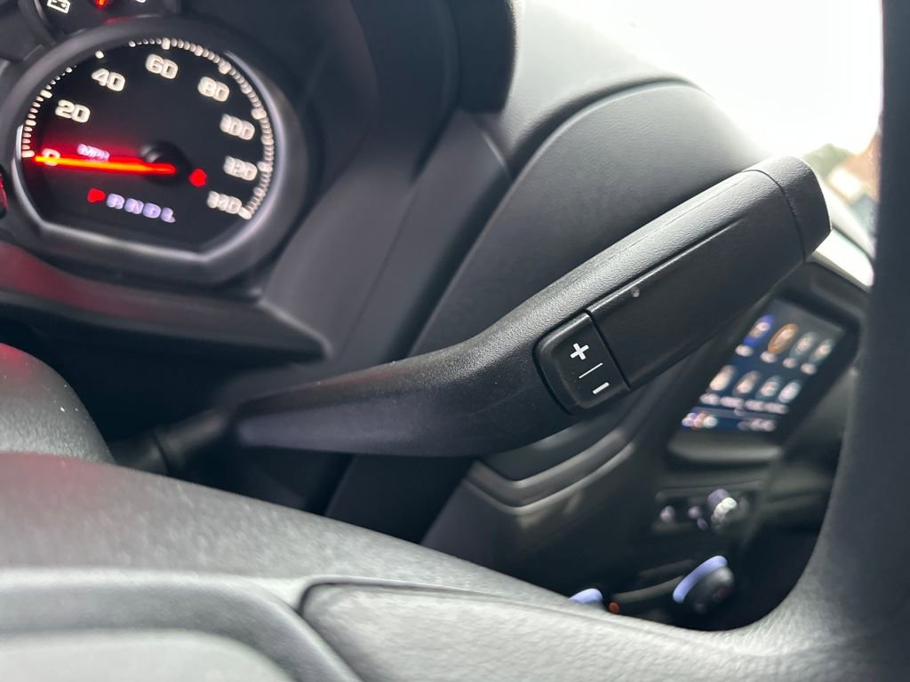 Used 2025 Chevrolet Silverado 2500 Custom w/ Custom Value Package image 17