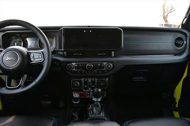 Used 2024 Jeep Wrangler Unlimited Rubicon 4xe AWD/4WD image 18