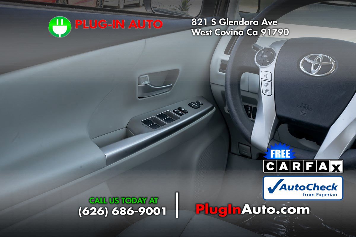 Used 2012 Toyota Prius V Five image 13