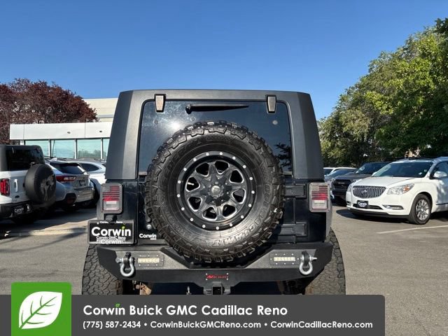 Used 2010 Jeep Wrangler Unlimited Rubicon w/ Dual Top Group AWD/4WD image 5
