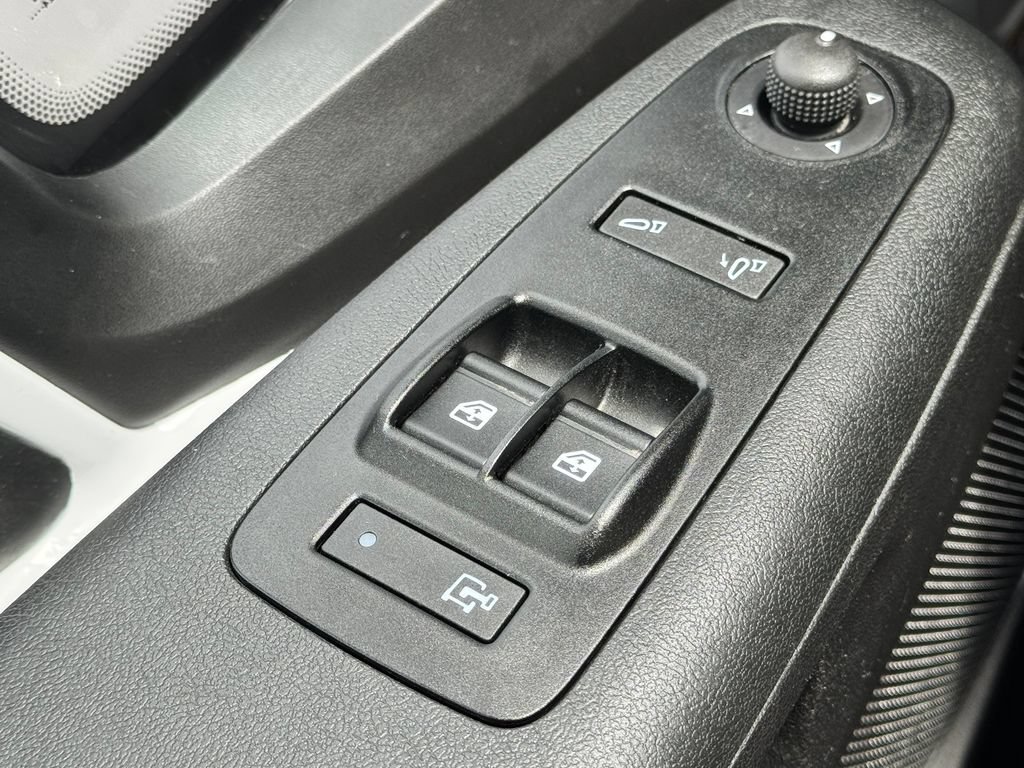 Used 2025 RAM ProMaster 3500 w/ Convenience Group FWD image 29