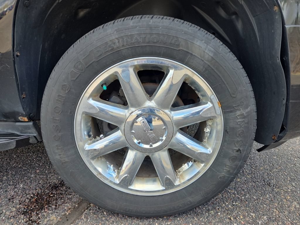 Used 2008 GMC Yukon SLT w/ SLT Preferred Equipment Group AWD/4WD image 45
