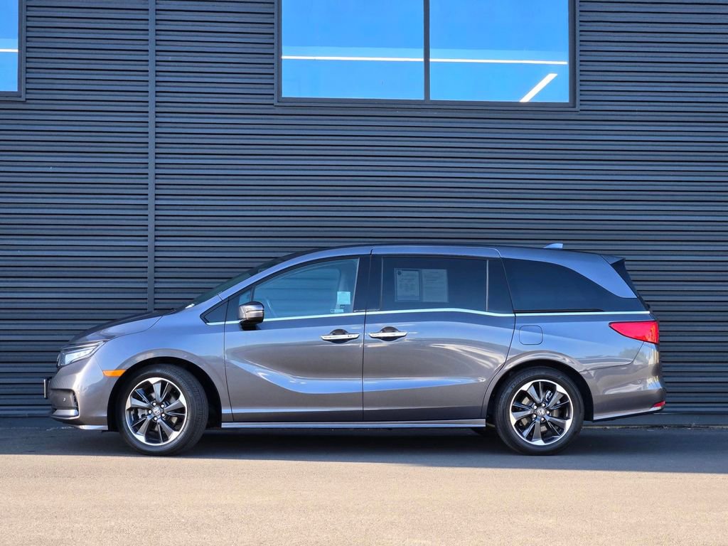 Used 2024 Honda Odyssey Elite image 3