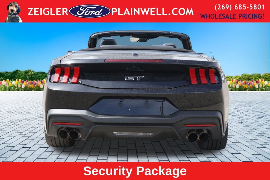 Used 2025 Ford Mustang GT Premium w/ GT Performance Package RWD image 4