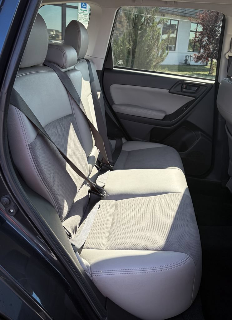 Used 2014 Subaru Forester 2.5i Premium w/ All-Weather Package AWD/4WD image 27