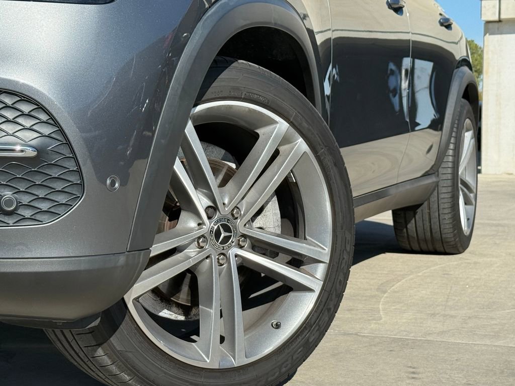 Used 2022 Mercedes-Benz GLE 350 w/ Premium Package image 2