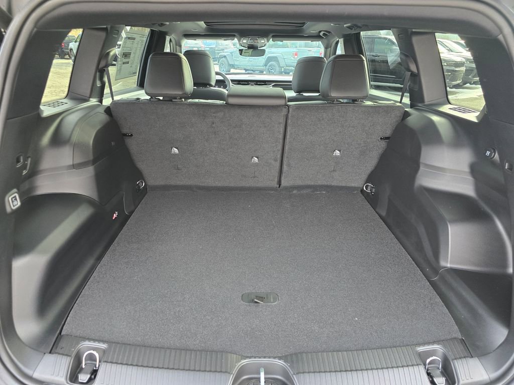 New 2026 Jeep Cherokee Limited image 14