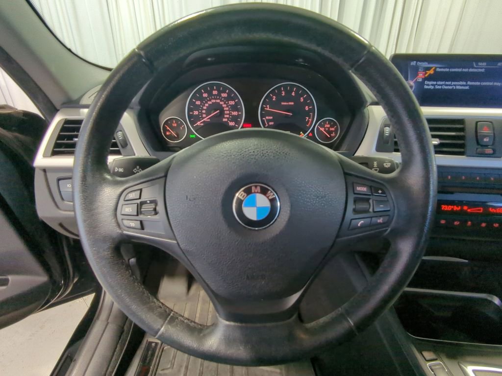 Used 2014 BMW 320i xDrive Sedan image 27