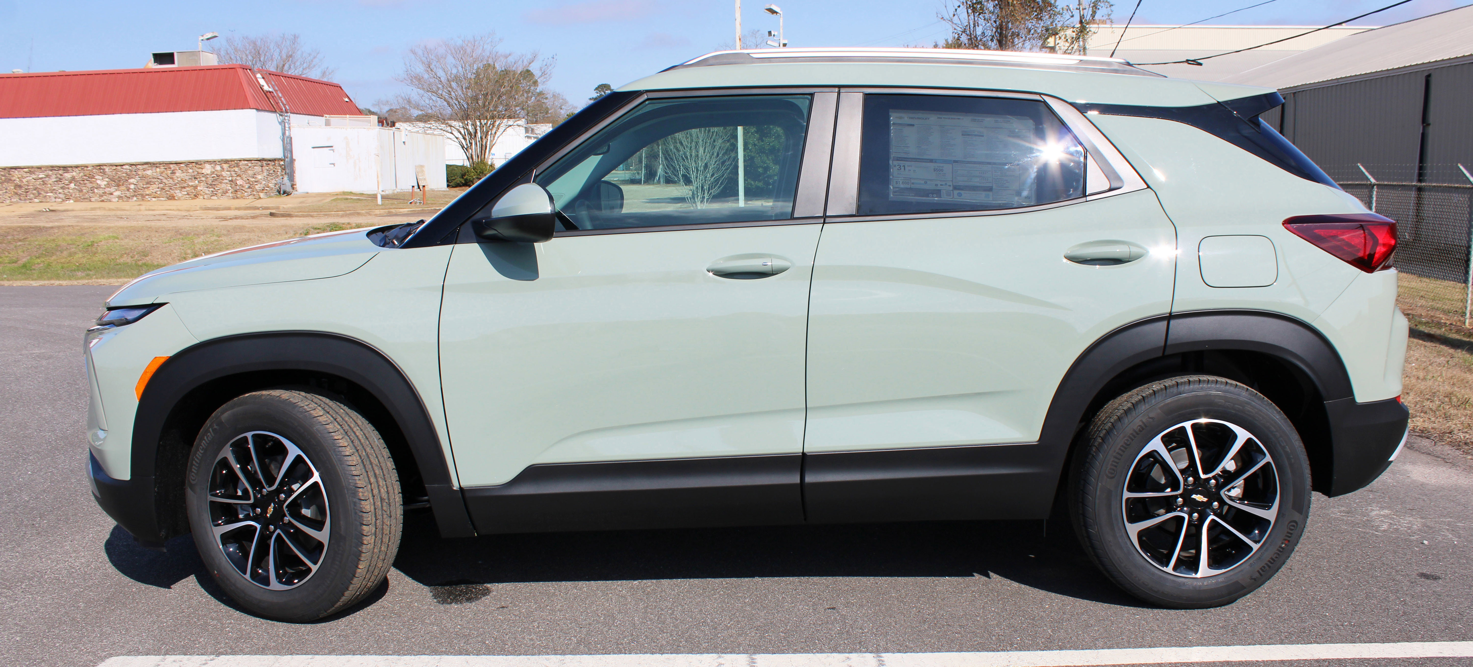 New 2026 Chevrolet TrailBlazer LT w/ Convenience Package image 2