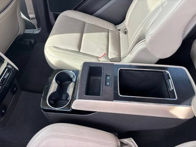 Used 2020 Lincoln Aviator Reserve w/ Equipment Group 201A RWD image 18