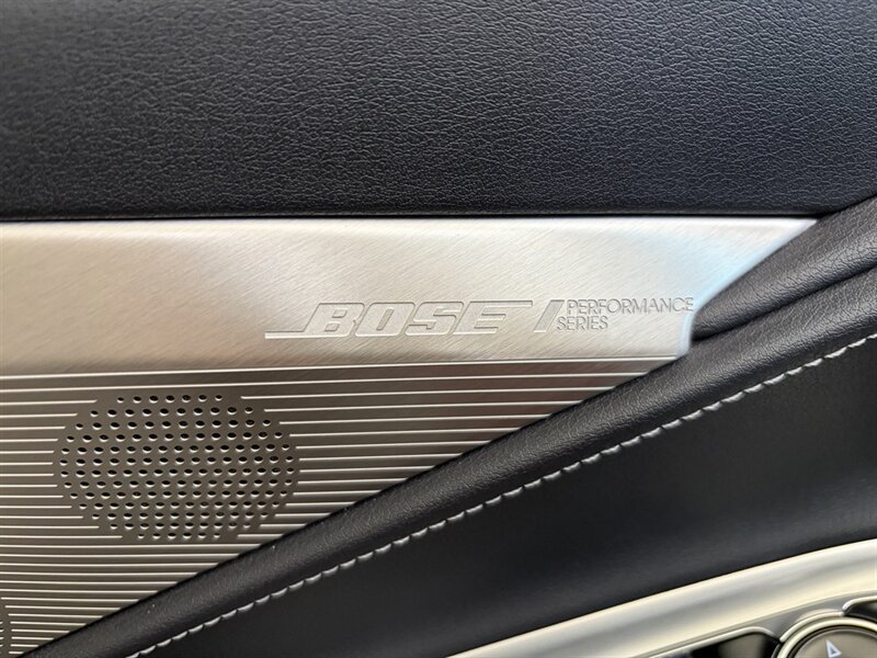Used 2022 Chevrolet Corvette Stingray Coupe w/ Z51 2LT w/ Z51 Performance Package RWD image 17