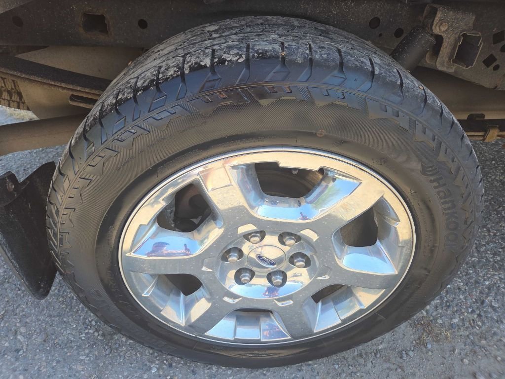 Used 2014 Ford F150 Lariat w/ Equipment Group 502A Luxury image 24