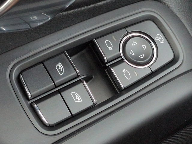 Used 2021 Porsche 718 Cayman RWD image 21
