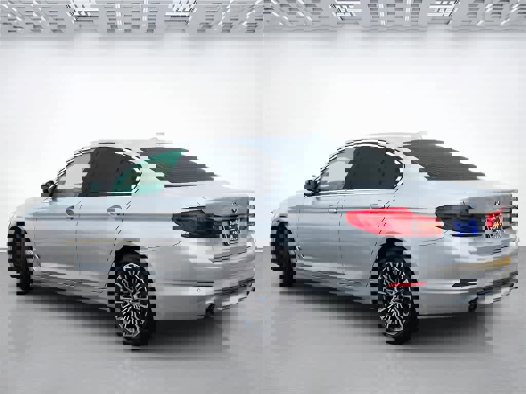 Used 2019 BMW 530i w/ Convenience Package image 4