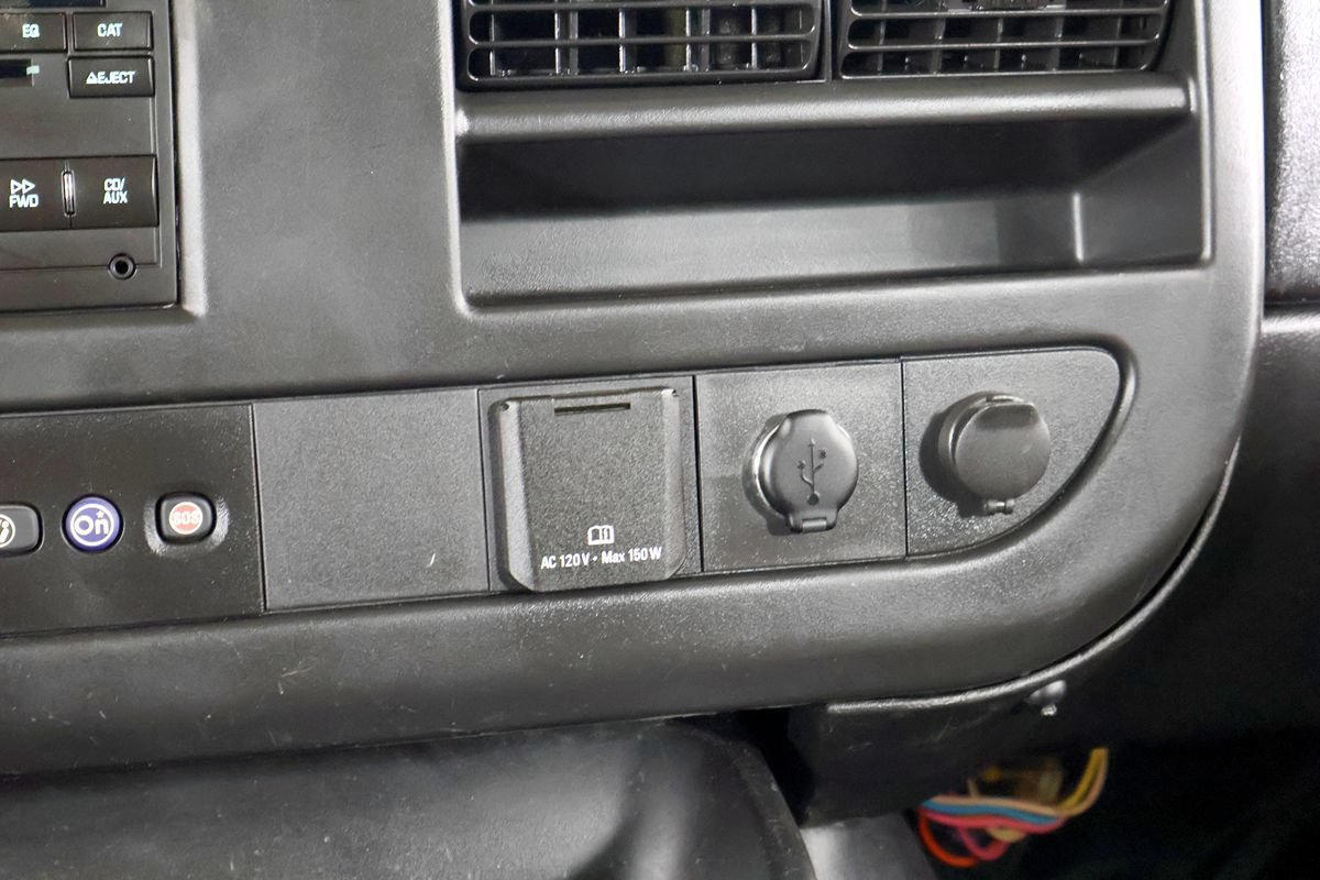 Used 2016 Chevrolet Express 3500 LS RWD image 24