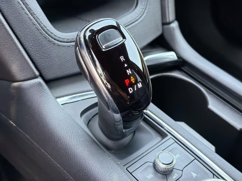 Certified 2023 Cadillac XT6 Premium Luxury FWD image 13