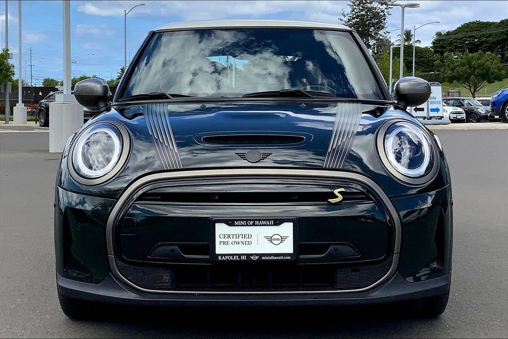 Certified 2024 MINI Cooper SE w/ MINI Resolute Edition image 4