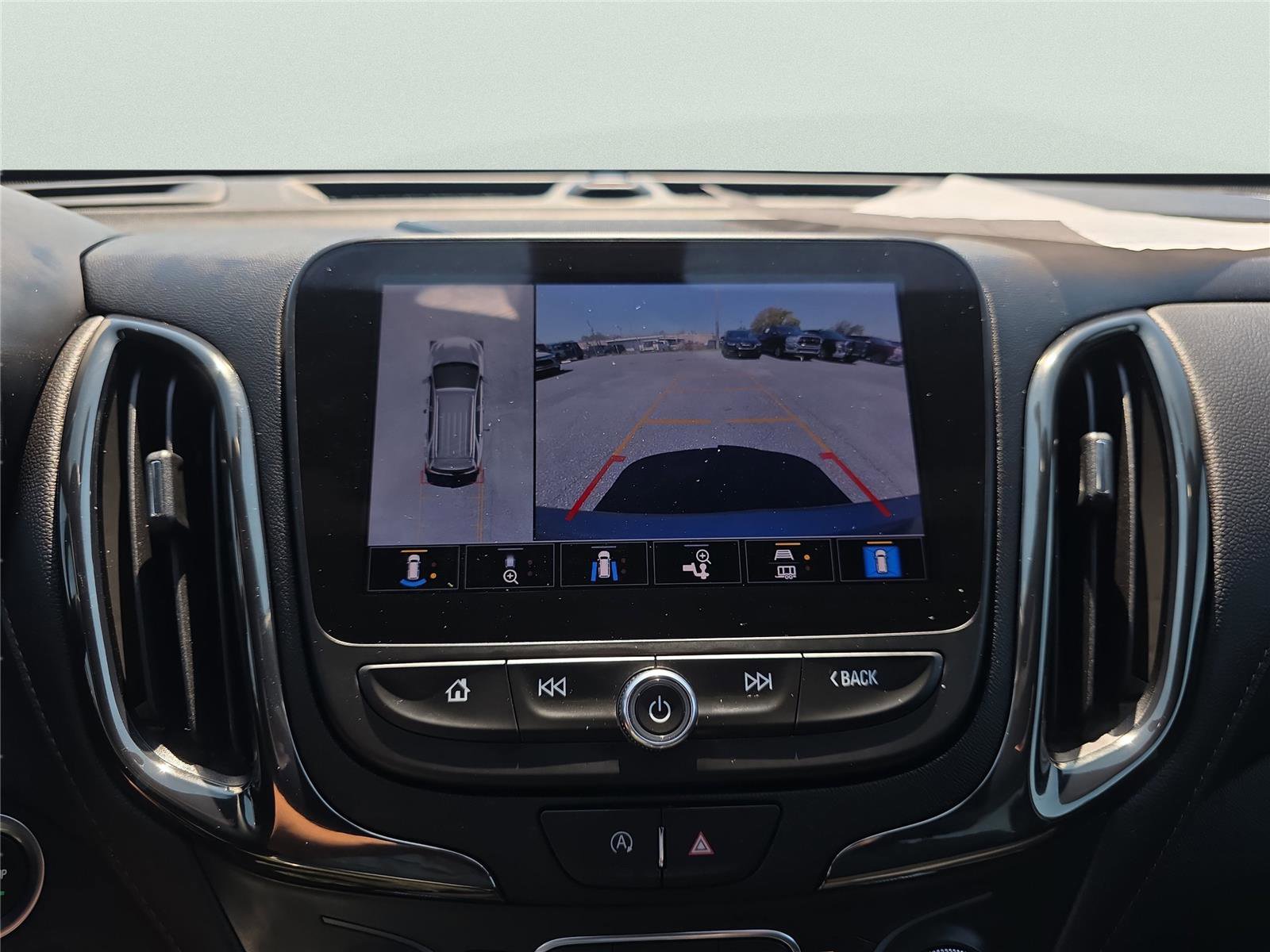 Used 2023 Chevrolet Equinox RS w/ RS Leather Package image 18