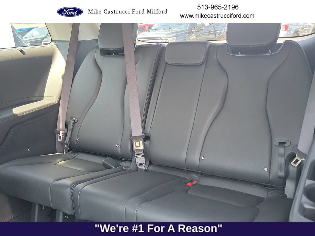 Used 2026 Kia Carnival SX w/ SX Dark Edition Package FWD image 29