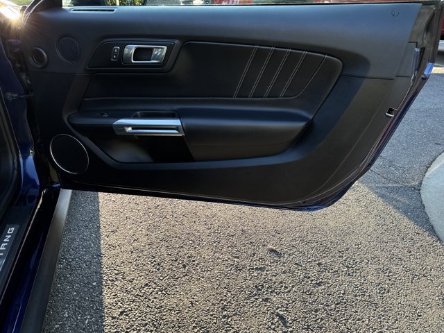 Used 2018 Ford Mustang GT Premium RWD image 17