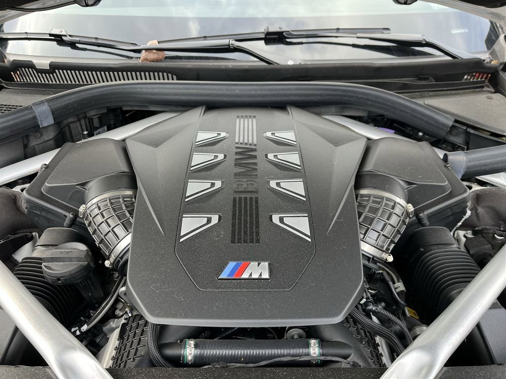 Used 2025 BMW X7 M60i image 25