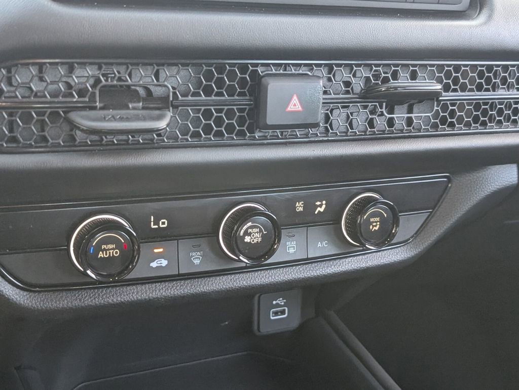 Used 2023 Honda HR-V LX image 21
