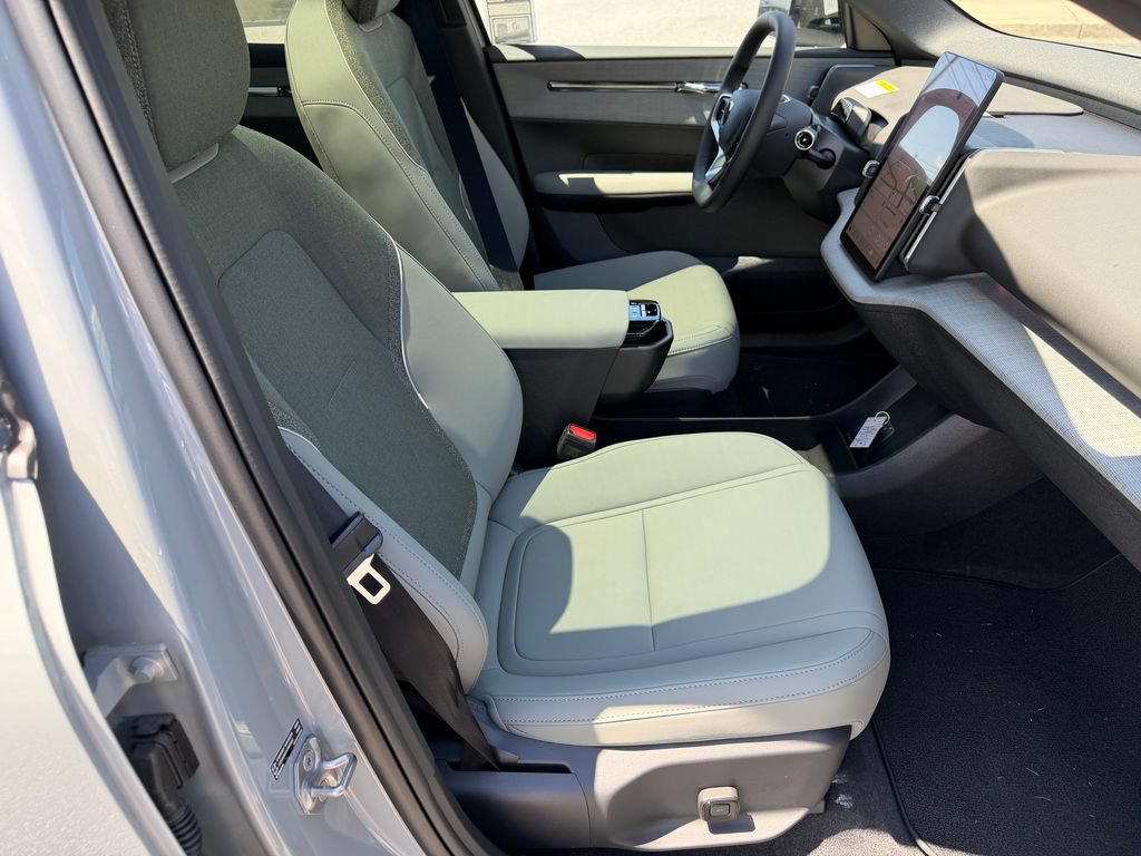 New 2026 Volvo EX30 Cross Country Ultra AWD/4WD image 9