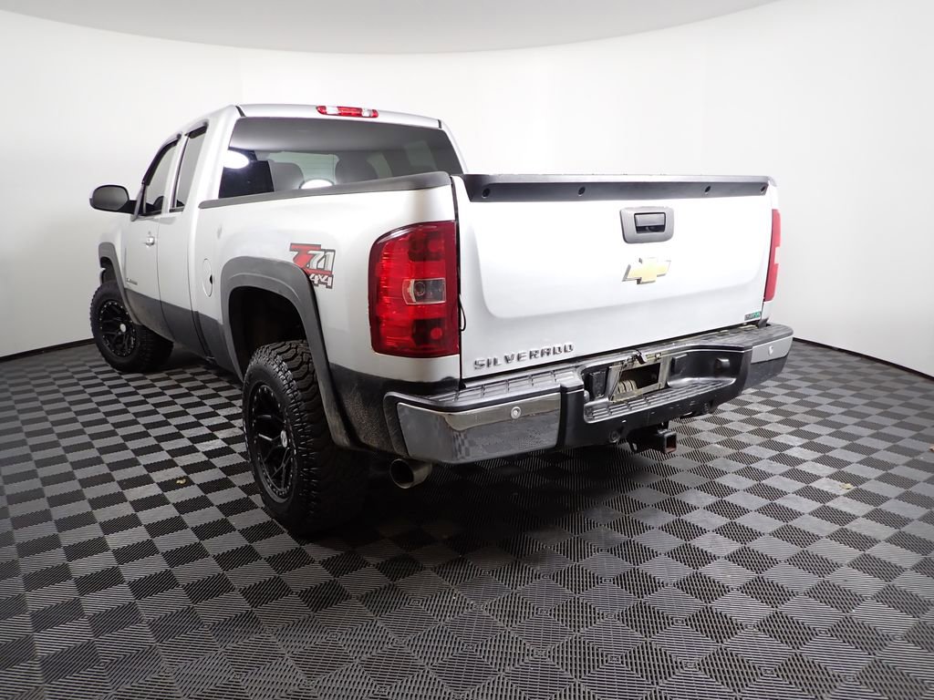 Used 2011 Chevrolet Silverado 1500 LT w/ All-Star Edition image 9