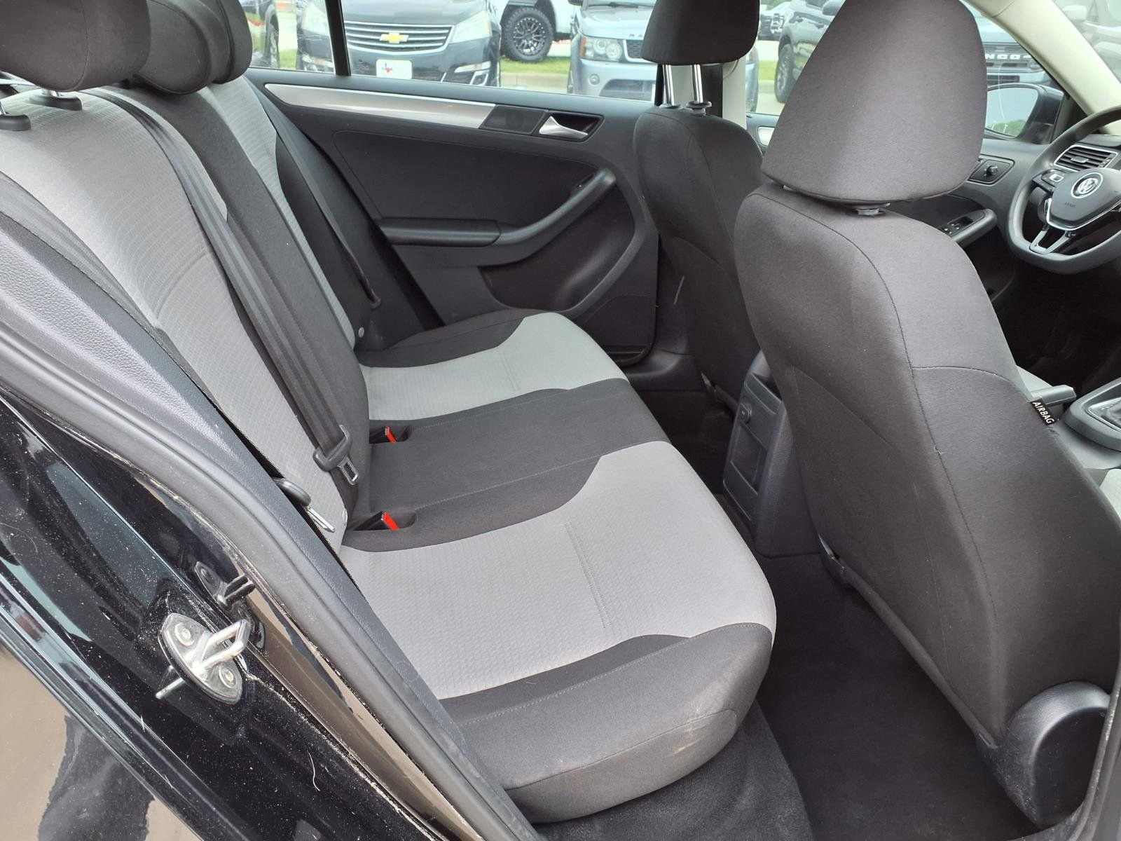 Used 2017 Volkswagen Jetta S FWD image 18