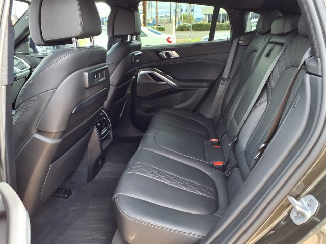 Used 2020 BMW X6 M50i w/ Premium Package AWD/4WD image 12