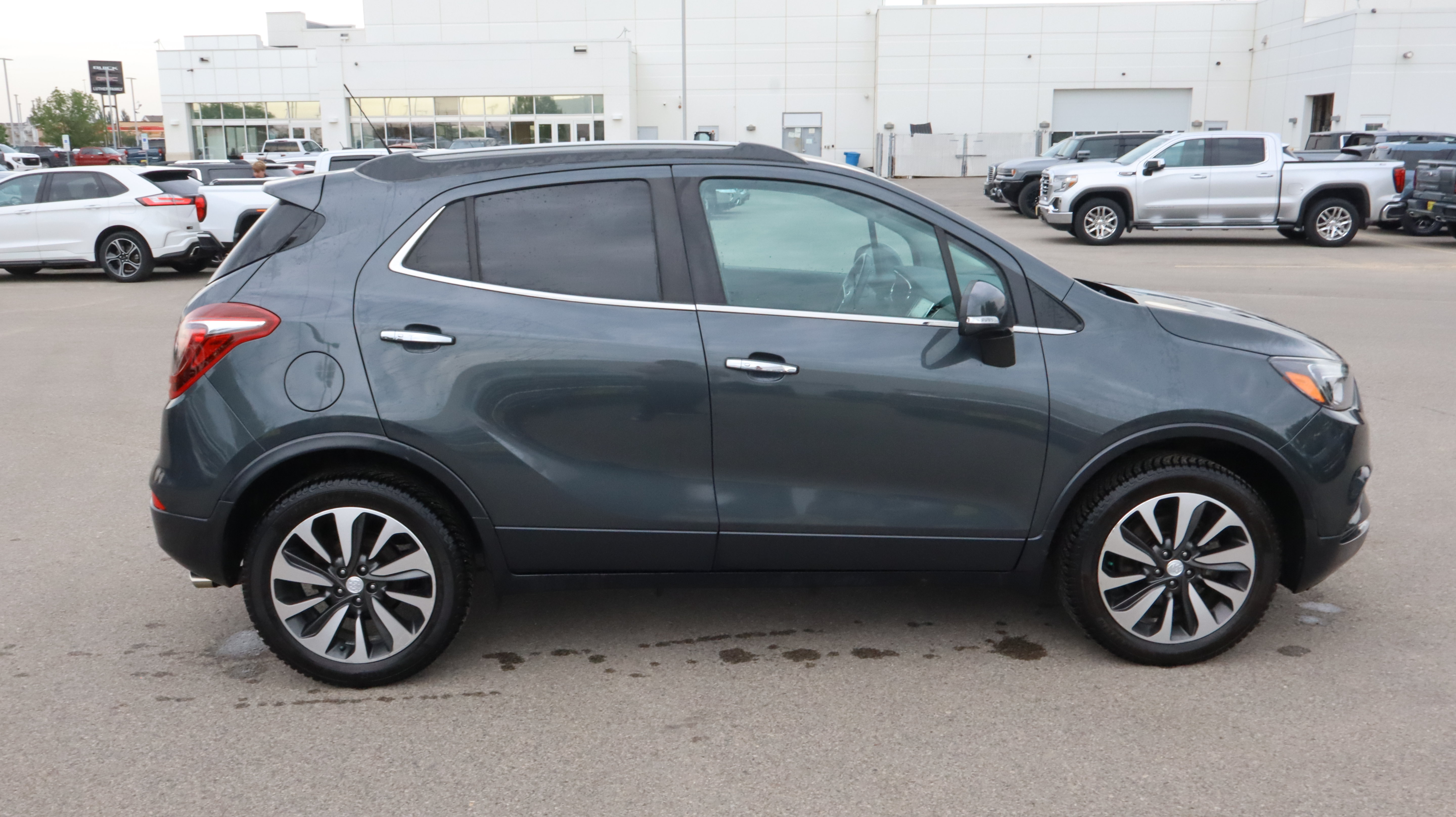 Used 2017 Buick Encore Essence AWD/4WD image 8