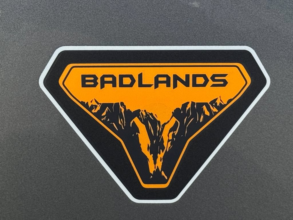 Used 2025 Ford Bronco Badlands AWD/4WD image 16