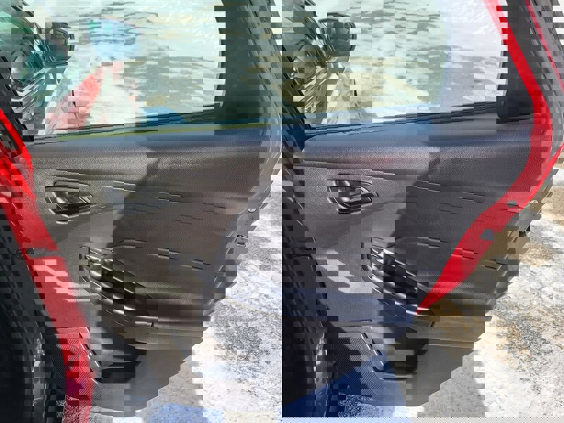 Used 2012 Ford Focus SE w/ SE Sport Pkg image 26