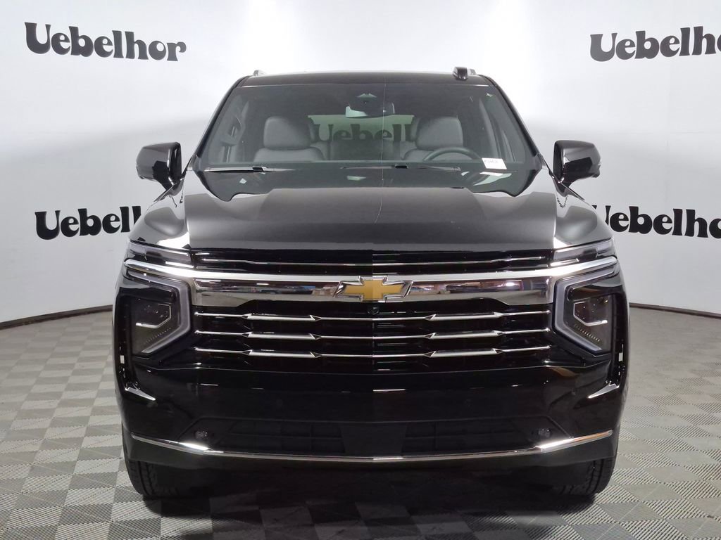 New 2026 Chevrolet Suburban LT image 2