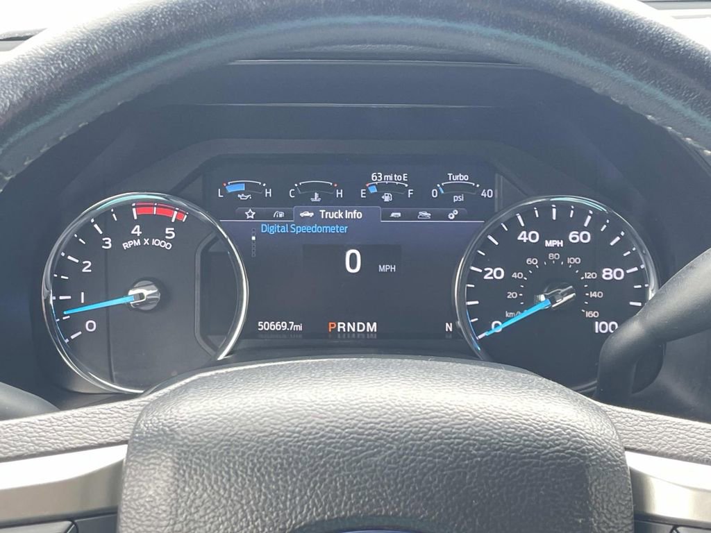 Used 2022 Ford F350 Lariat image 29