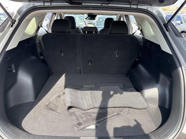 Used 2024 Kia Sportage LX image 9