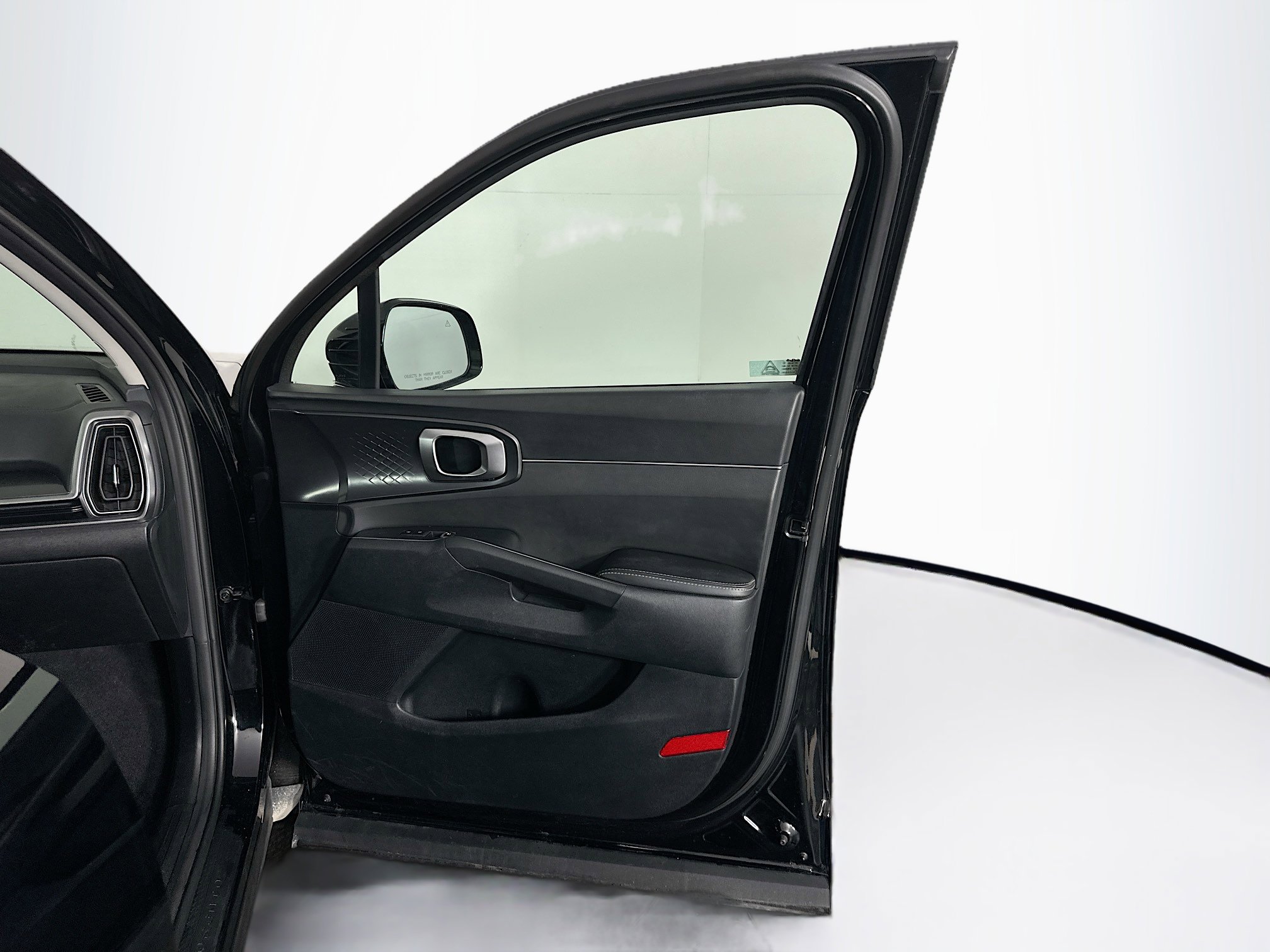 Used 2024 Kia Sorento S image 33