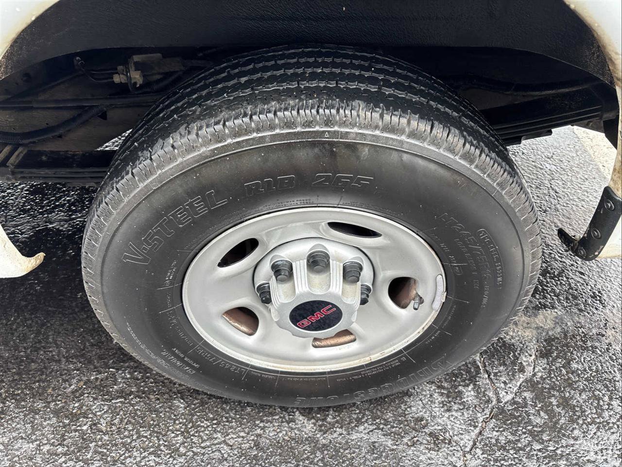 Used 2023 GMC Savana 2500 Extended w/ Driver Convenience Package image 24