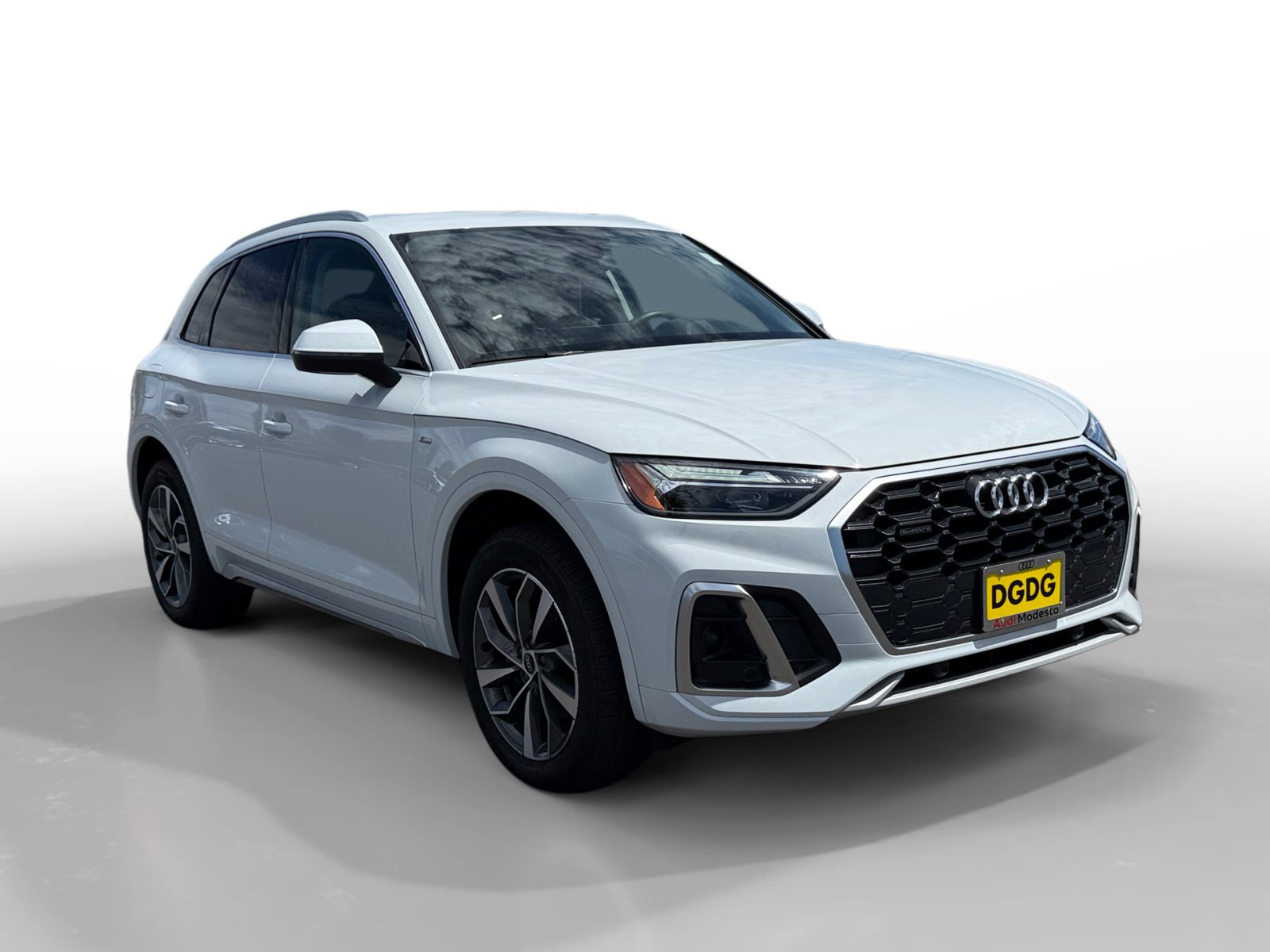 Used 2024 Audi Q5 2.0T Premium w/ Convenience Package image 7