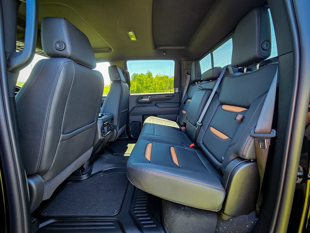 New 2026 GMC Sierra 3500 AT4 w/ AT4 Premium Plus Package AWD/4WD image 35
