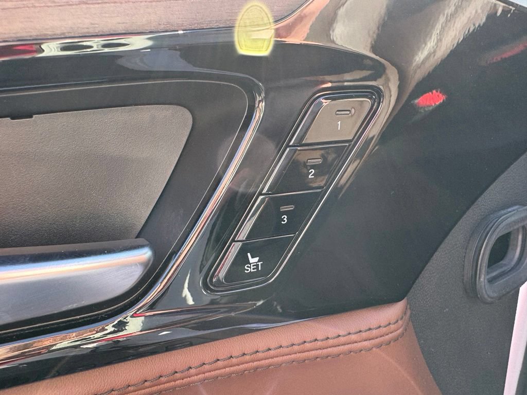 Used 2023 Acura MDX w/ Advance Package AWD/4WD image 12