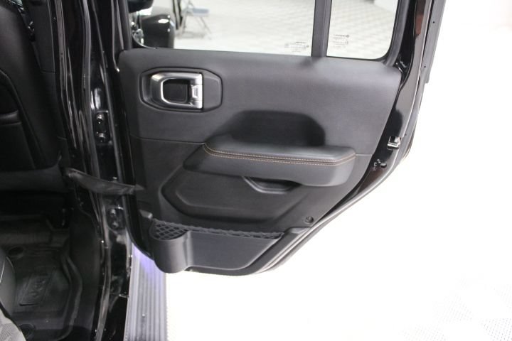 Used 2023 Jeep Gladiator Overland AWD/4WD image 27