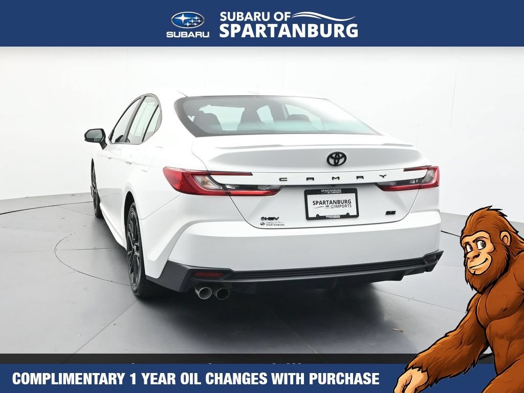 Used 2025 Toyota Camry SE FWD image 7